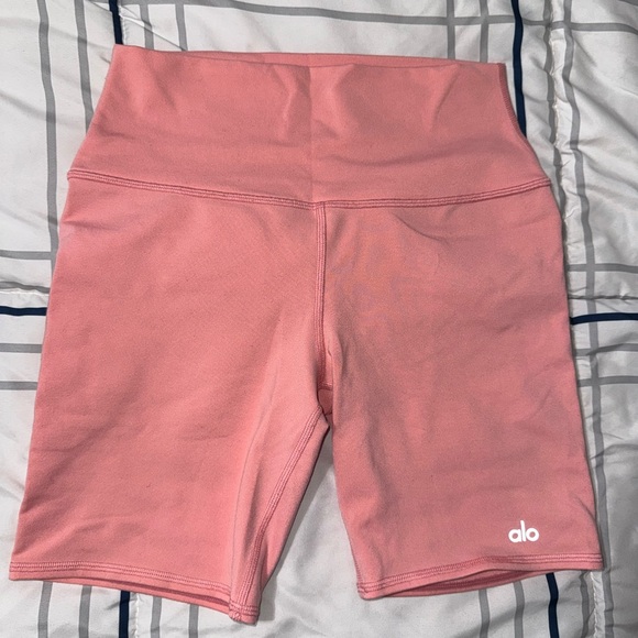 ALO Yoga Pink Bike Shorts - Picture 6 of 6
